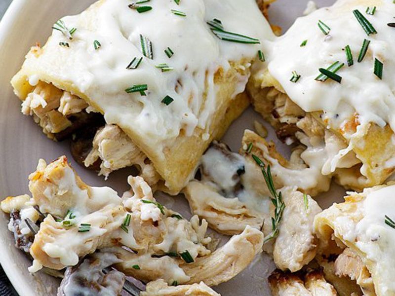 Chicken with Cheese And Mushroom Crepe