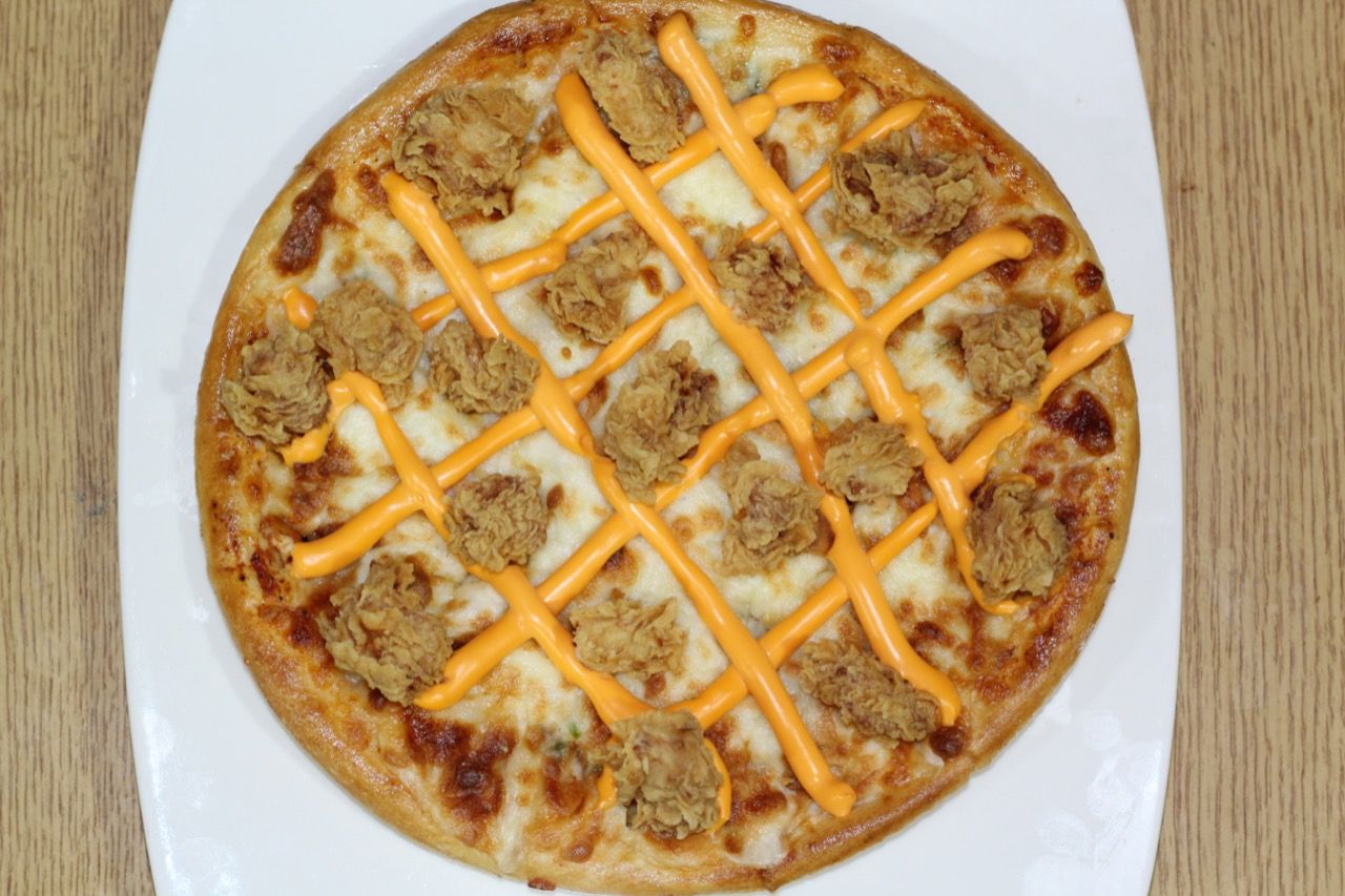 2 Family Crispy Chicken Pizza Offer