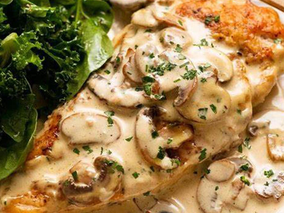 Chicken with mushroom sauce meal