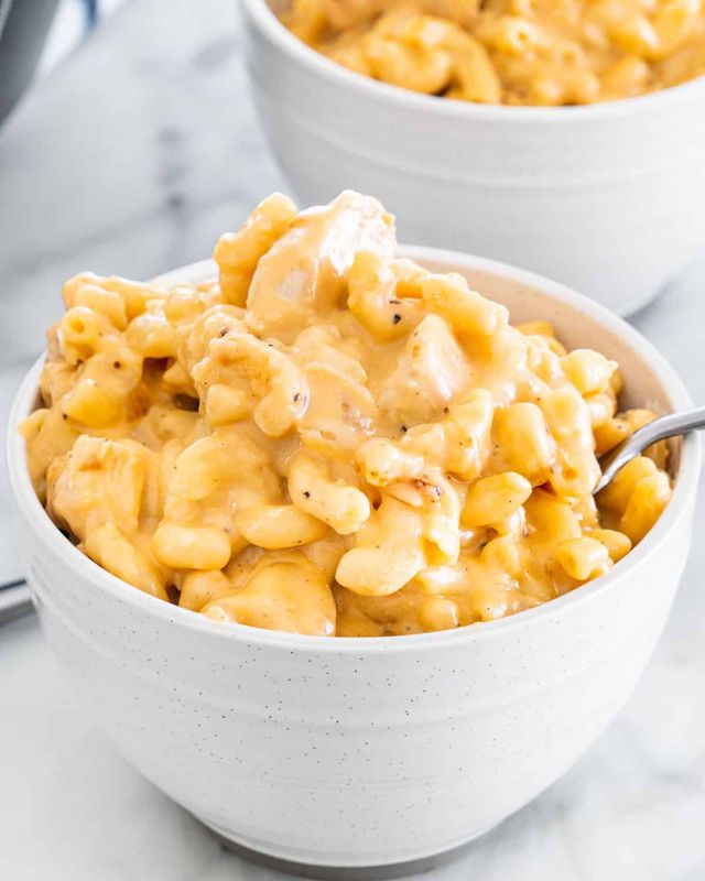 Classic Mac N Cheese