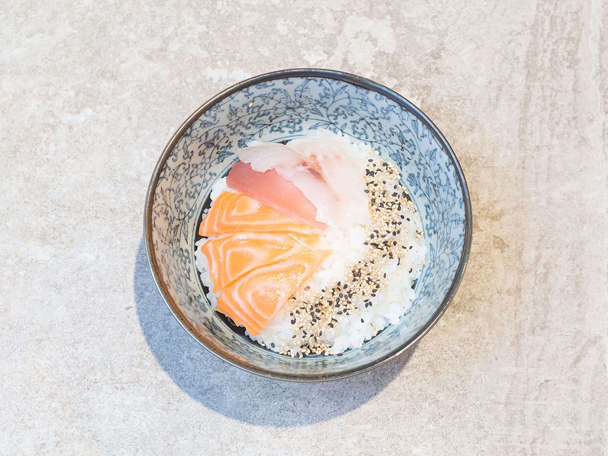 Chirashi Sushi Sashimi