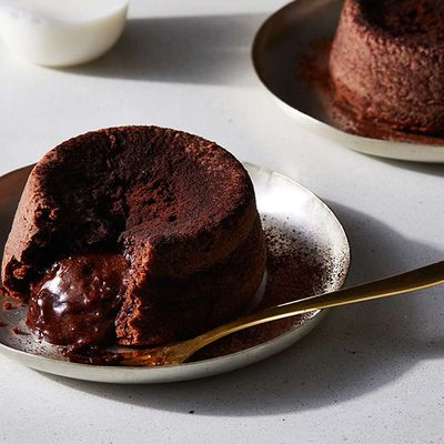 Chocolate lava (molten cake)