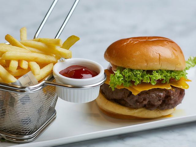 classic burger sandwich