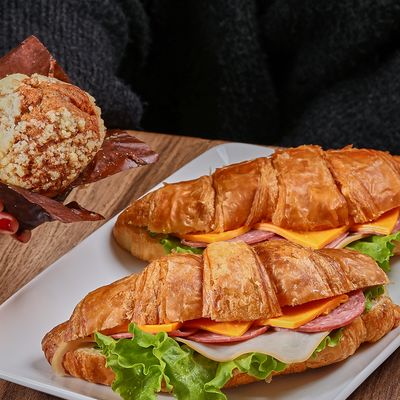 Croissant Sandwich.