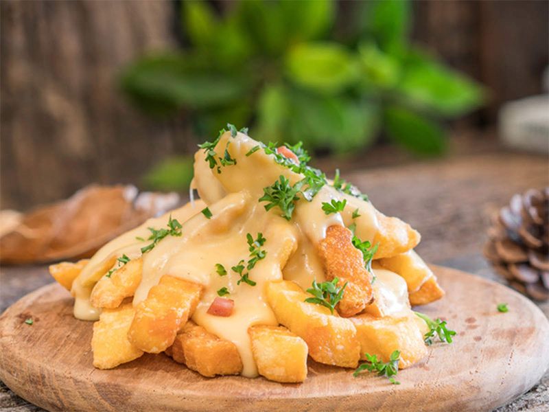 Crispy French Fries With Cheese Packet