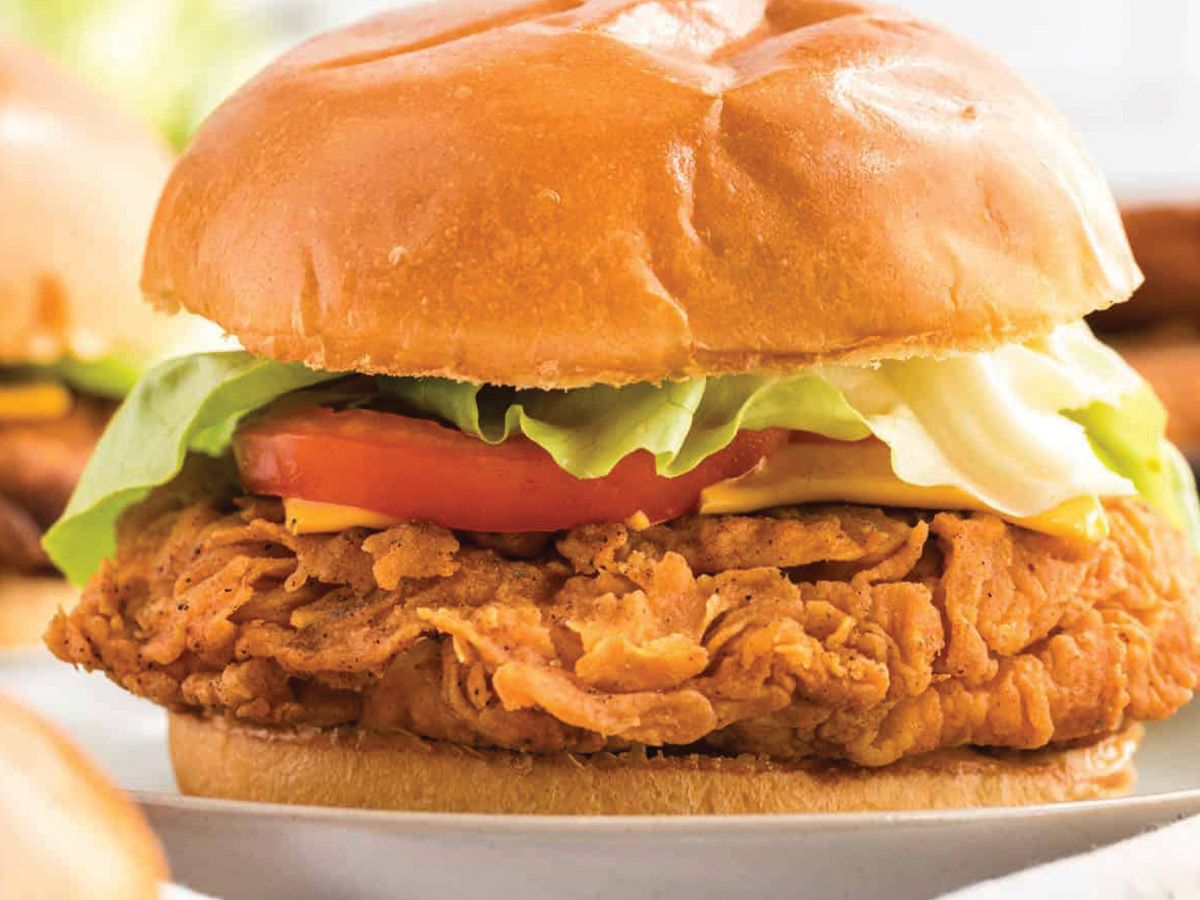 CRISPY CHICKEN SANDWICH