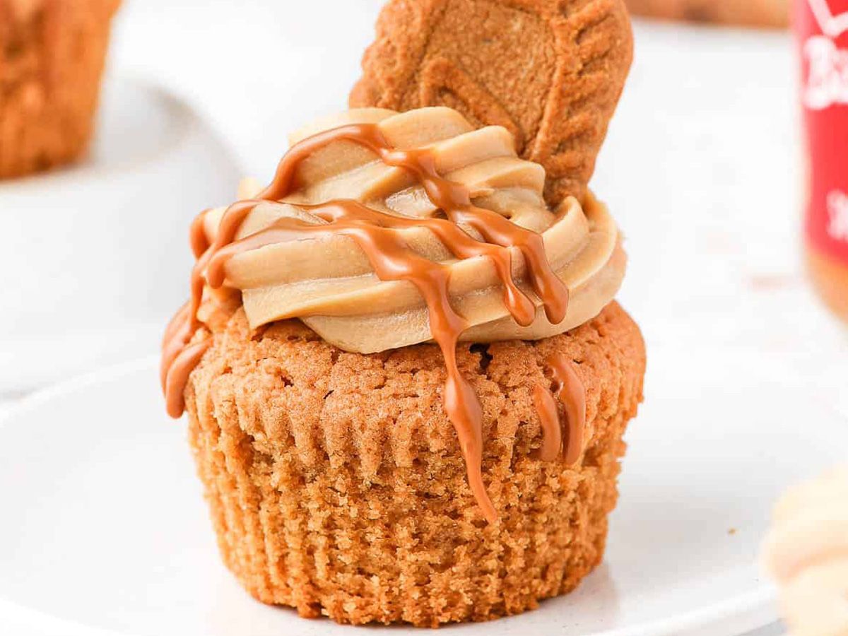 Lotus Cupcake