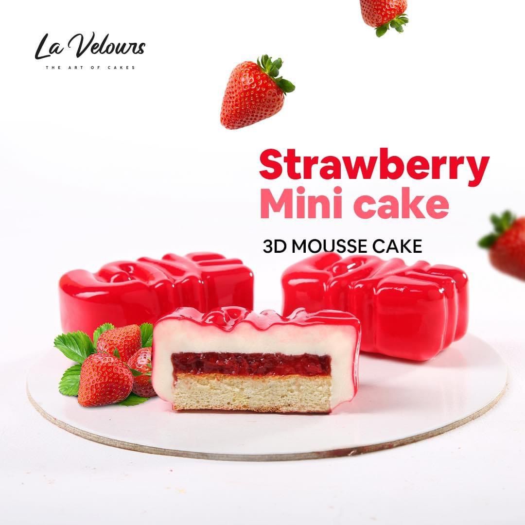 Strawberry mini cake