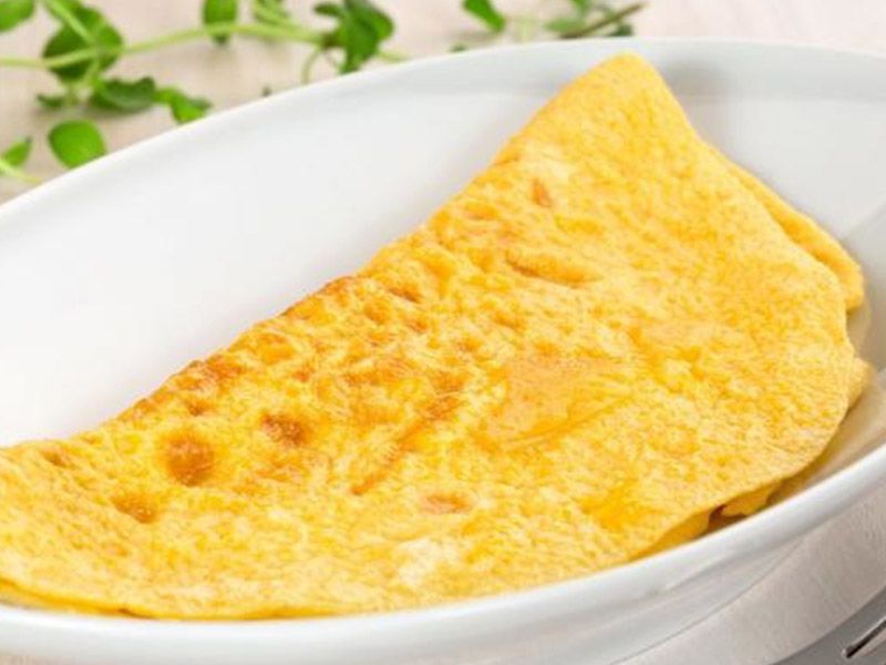 Plain Omelette With Roumi Cheese Sandwich