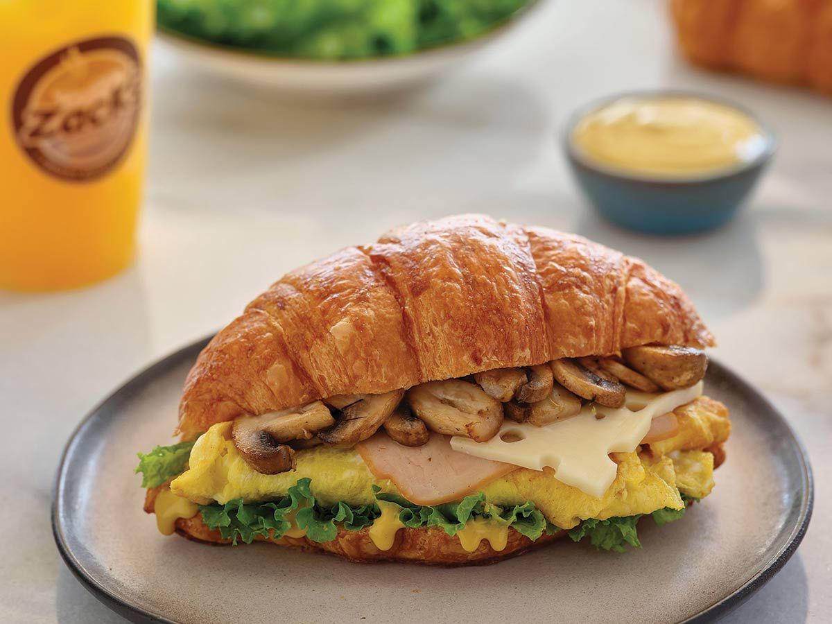 Deluxe Omelette Croissant