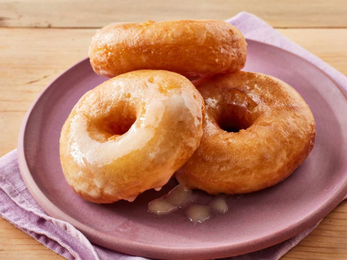 donut stuffing pastry with fruits