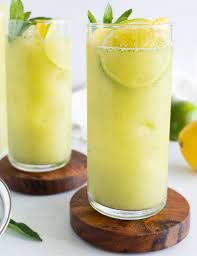Lemon and mint juice