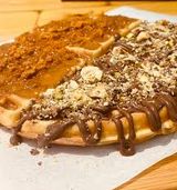 وافل نصف لوتس و نصف نوتيلا
