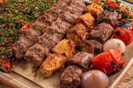 Half mixed kebab with kofta and tarab