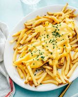 Fries With Cheddar Sauce