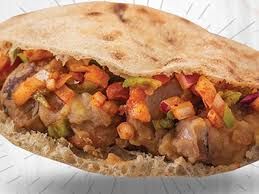 Foul sandwich with sausage sauce