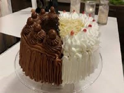 Half White Chocolate And Half Dark Chocolate Torte - 26 Cm
