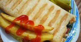 French Fries With Eggs Sandwich