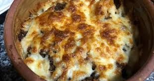 Meat With Mozzarella Cheese Casserole