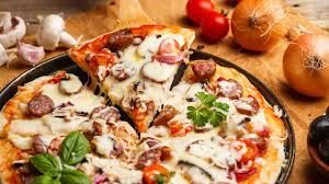 Smoked Oriental Sausage Italian Pizza