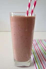 Dates With Strawberry Juice