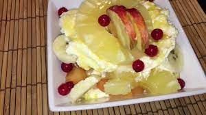 Honey With Qeshta And Fruits Sandwich