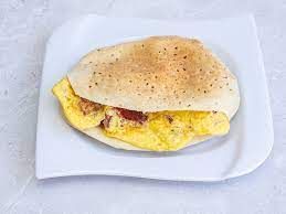 Omelette Sandwich with Roumi Cheese