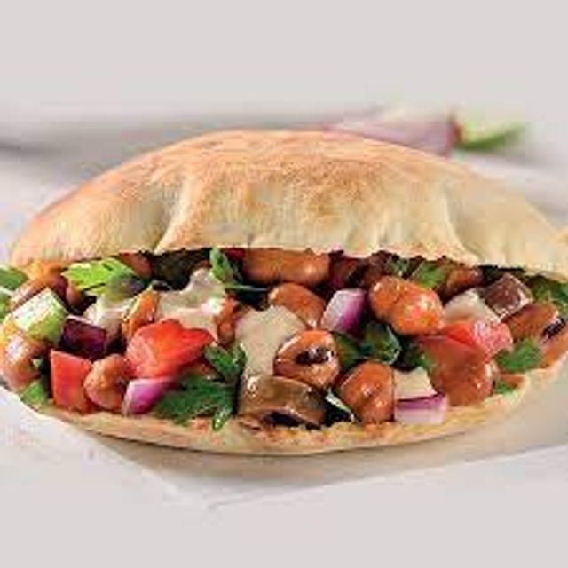 Foul With Tomato And Cucumber Sandwich