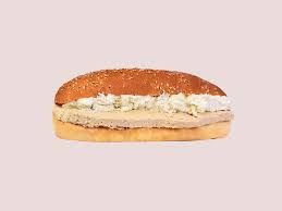 Halawa With Qeshta Sandwich