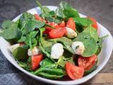 Rocca With Grilled Halloumi Cheese