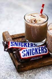 Snickers Chocolate Milkshake