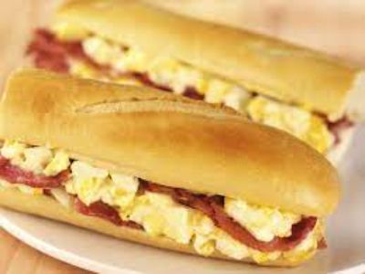 French Fries Sandwich With Omelette And Roumi Cheese