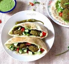 Taamia With Chickpeas Sandwich
