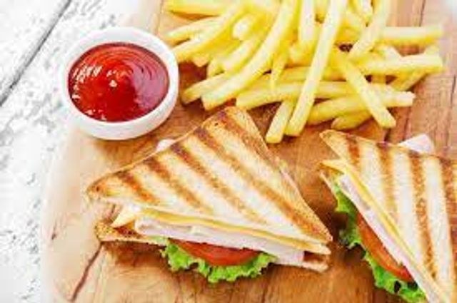 Fries with mozzarella sandwich