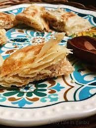 Meshaltet Custard And Nuts