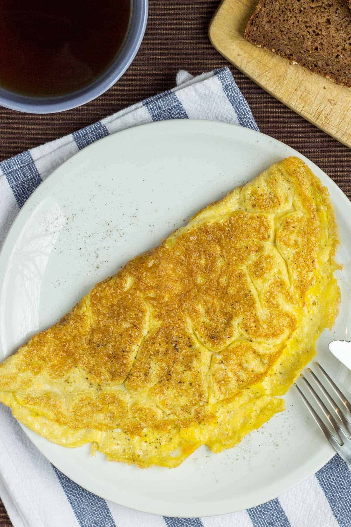 Omelette Platter With Roumi Cheese