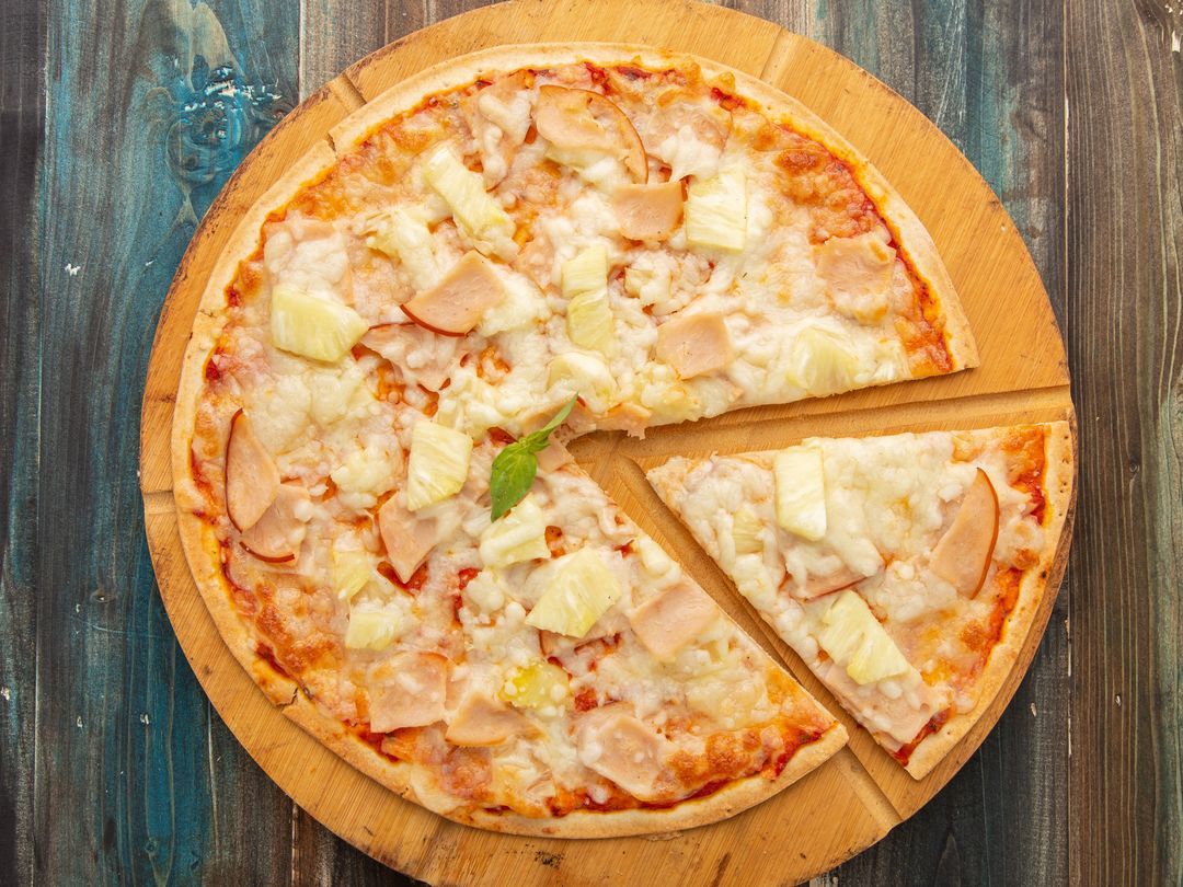 Turkish smoked pizza