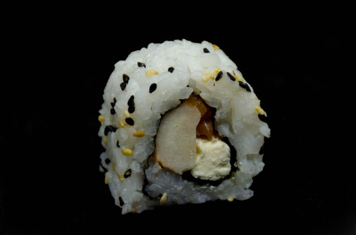 Famous Roll - 4 Pieces