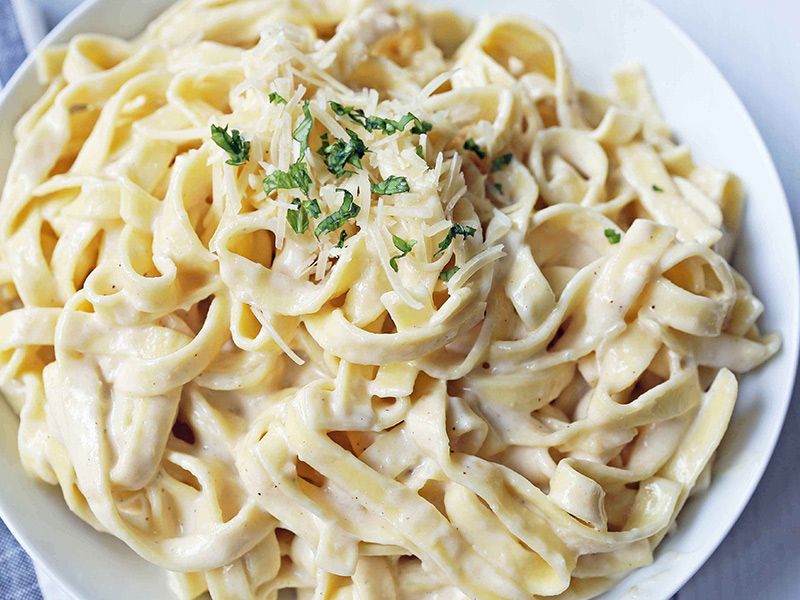 Alfredo Fettuccine Pasta