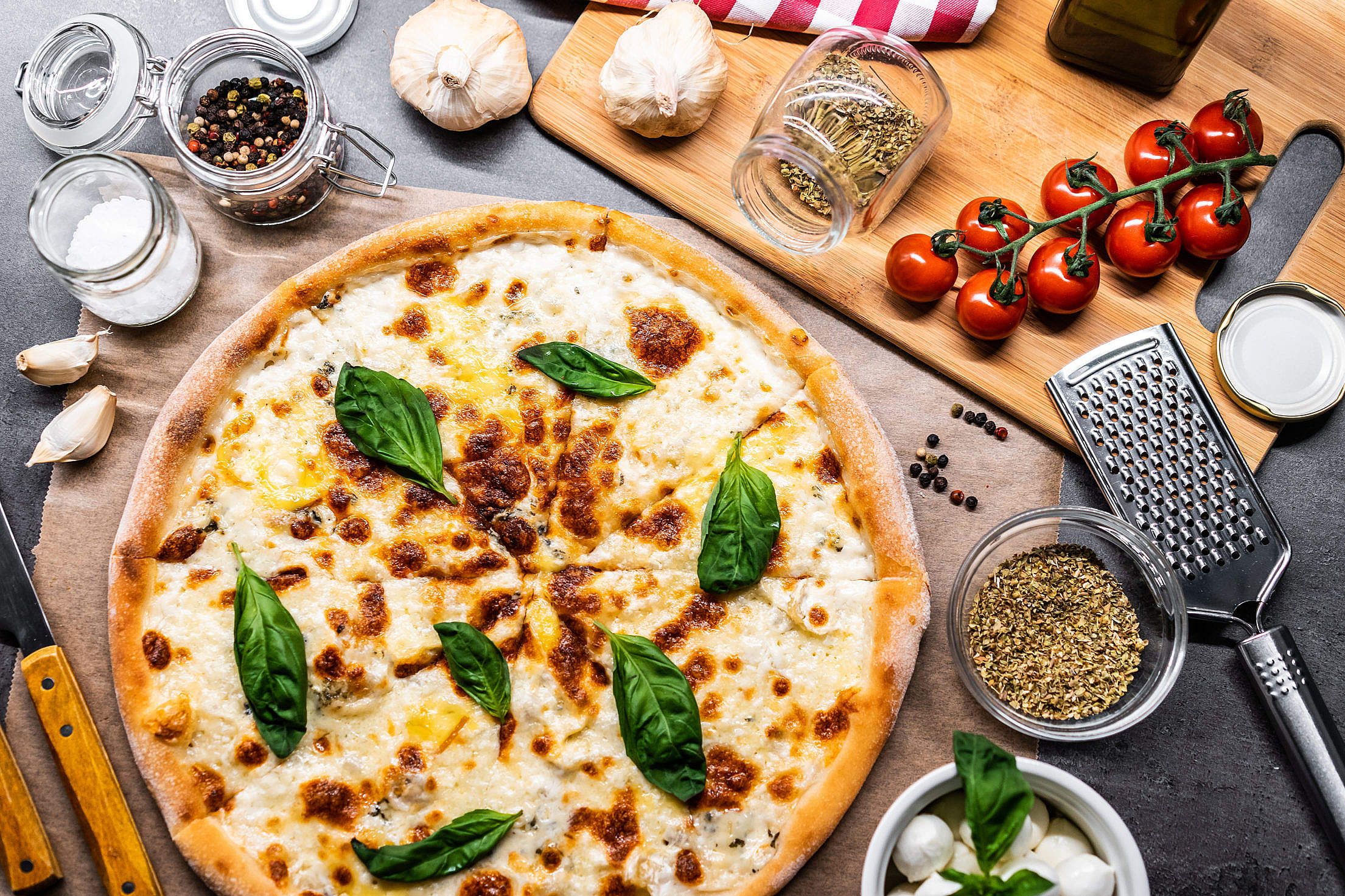 Quattro Formaggi pizza