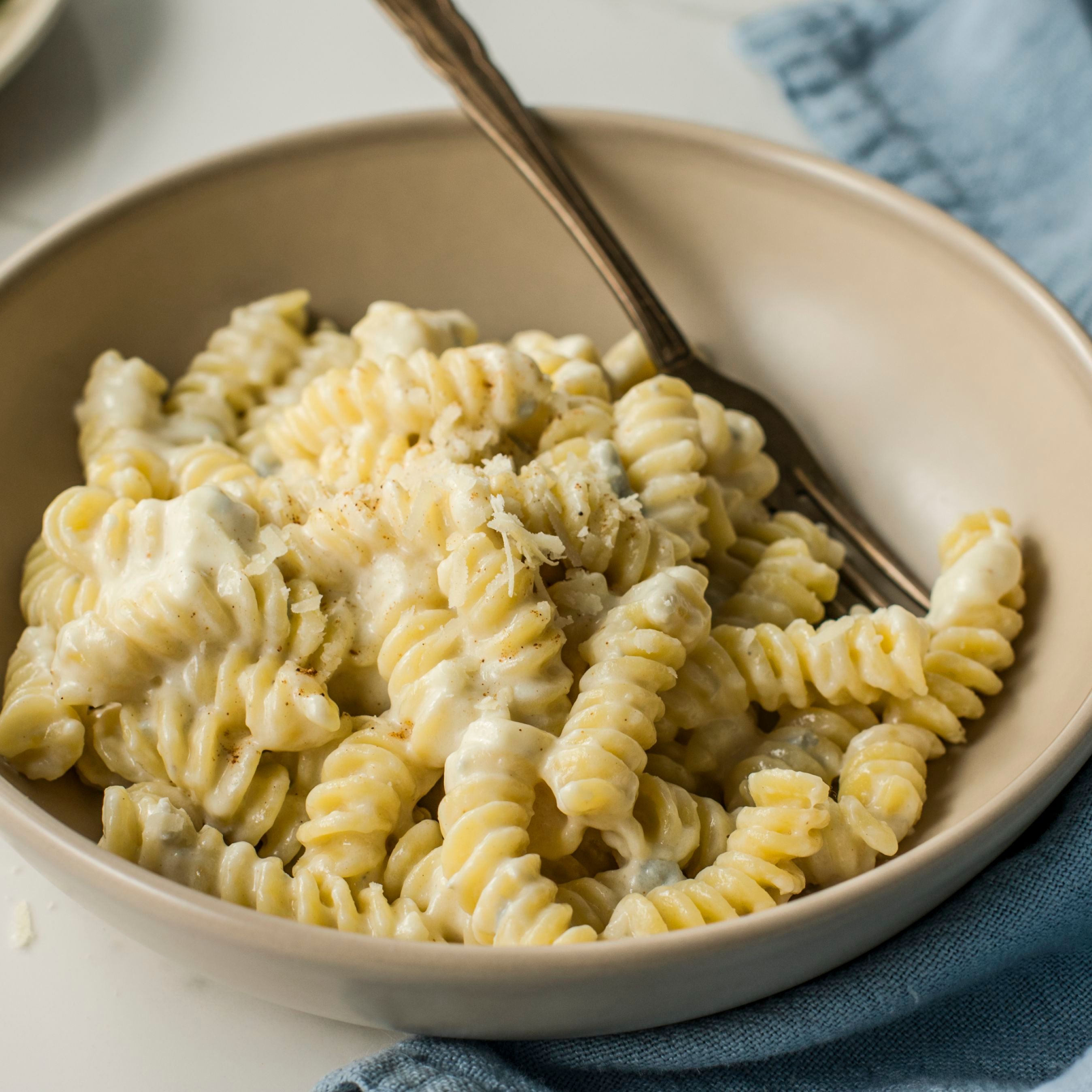 white sauce pasta