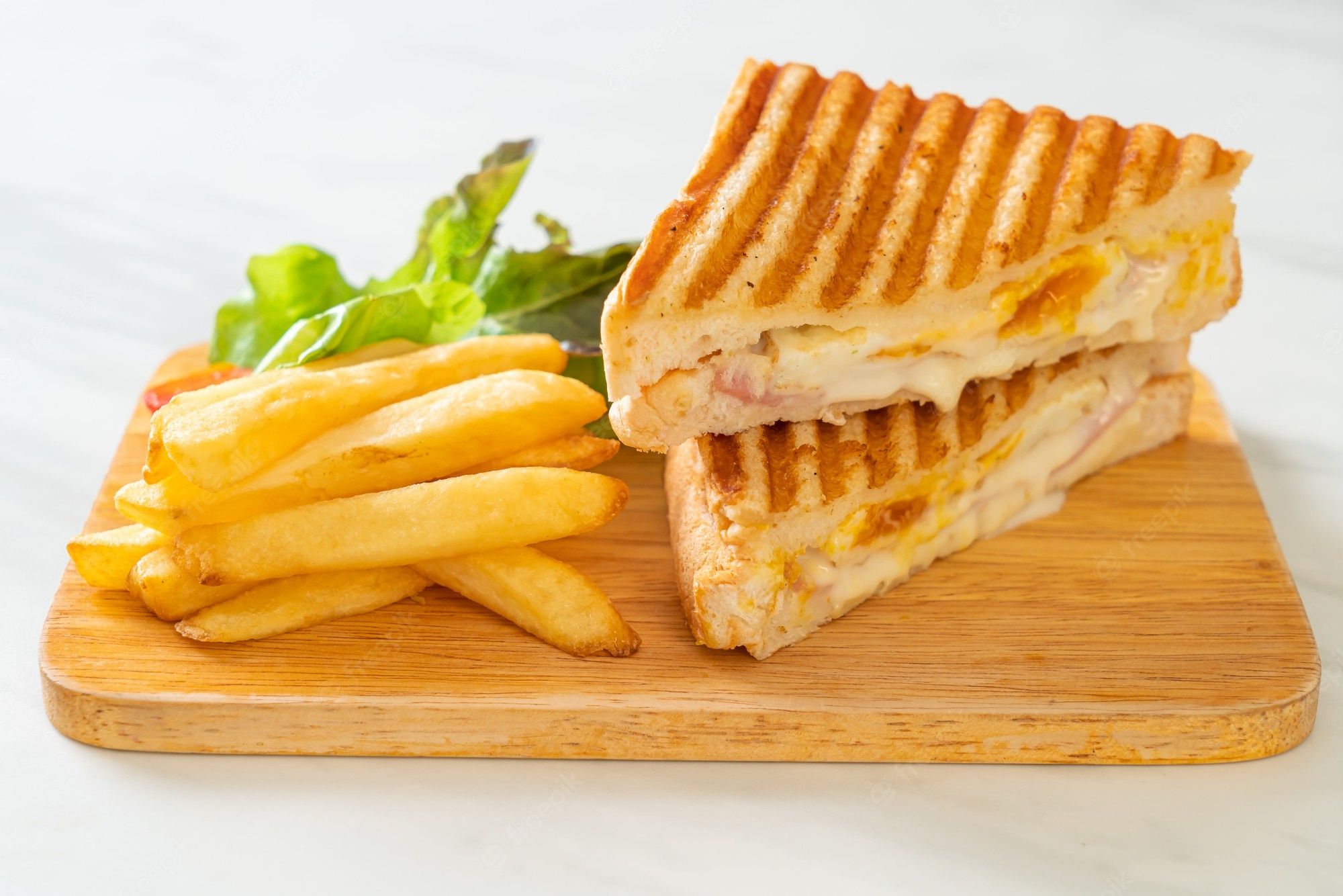 French Fries With Cheddar Sandwich