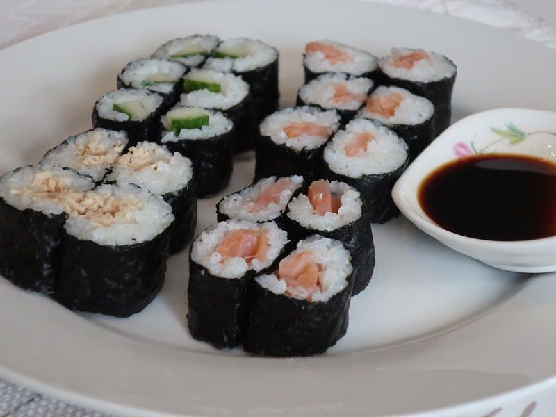 Hoso Maki Salmon