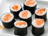 Salmon Hosomaki
