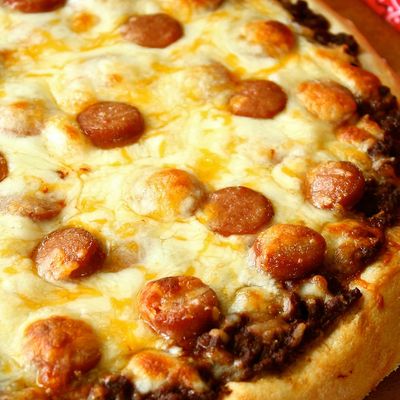 Hot dog pizza