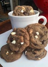 Hot Chocolate With Cookies