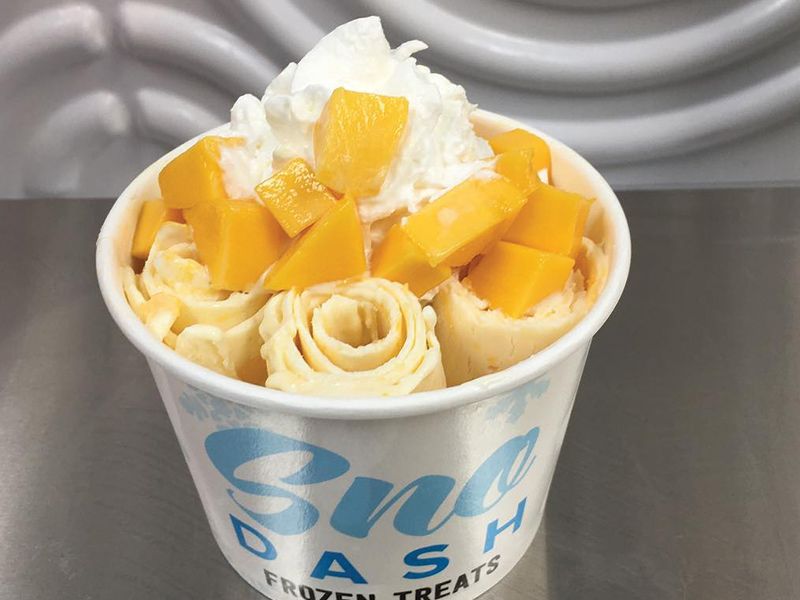 Fresh Mango Ice Roll