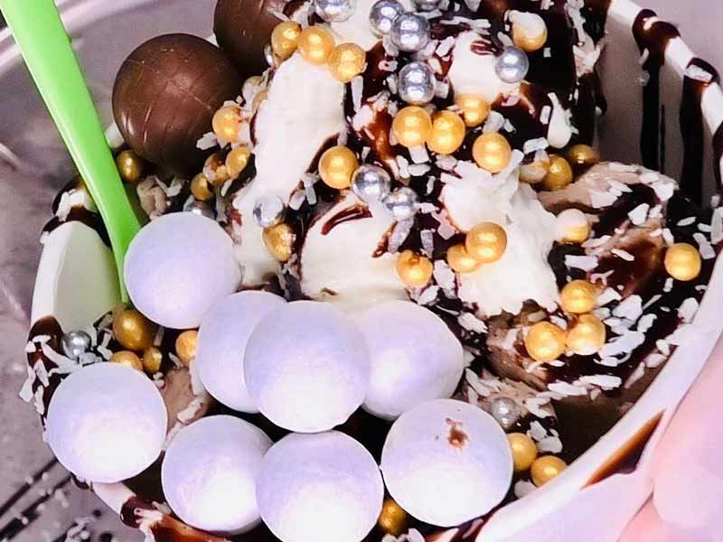 Milka Chocolate Ice Cream Roll