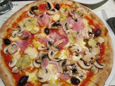 Capricciosa Pizza