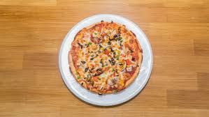 Meat mix pizza